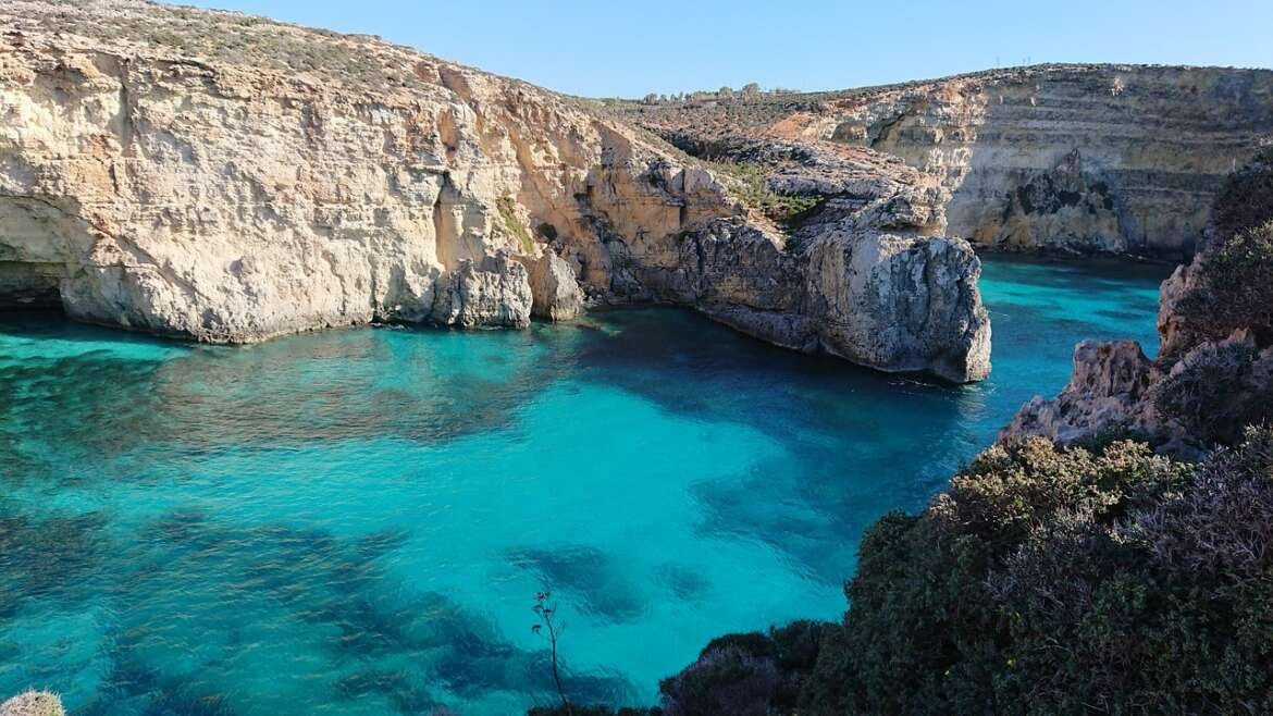 Blue Lagoon – Swim Where Time Pauses