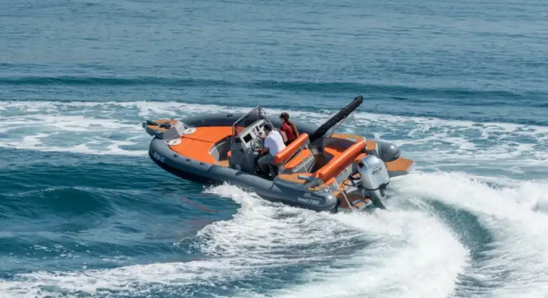 Marlin 790 Dynamic RIB Boat Rental Split – 2023 Model | Up to 12 Guests