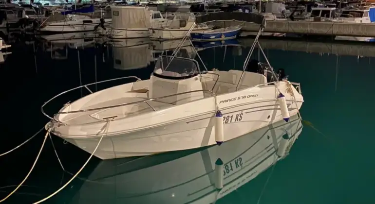 Prince 570 Open Boat Rental in Split Croatia – Affordable Bareboat Charter