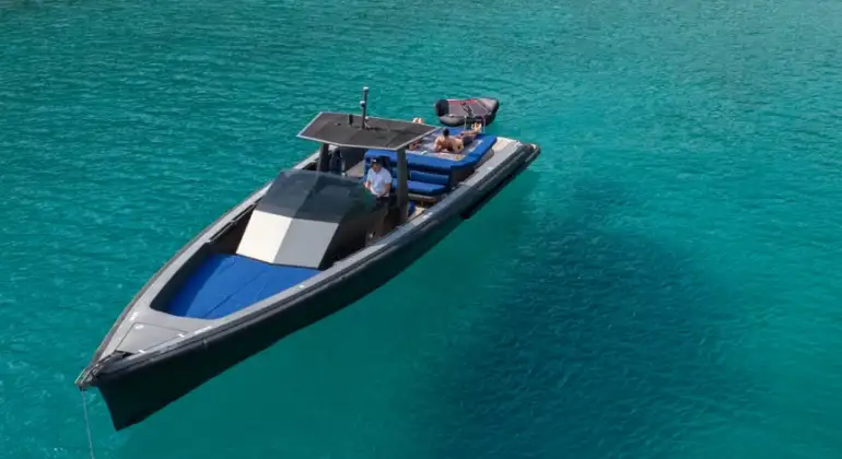 Wally Tender 45 – Luxury Motor Yacht Rental in Split