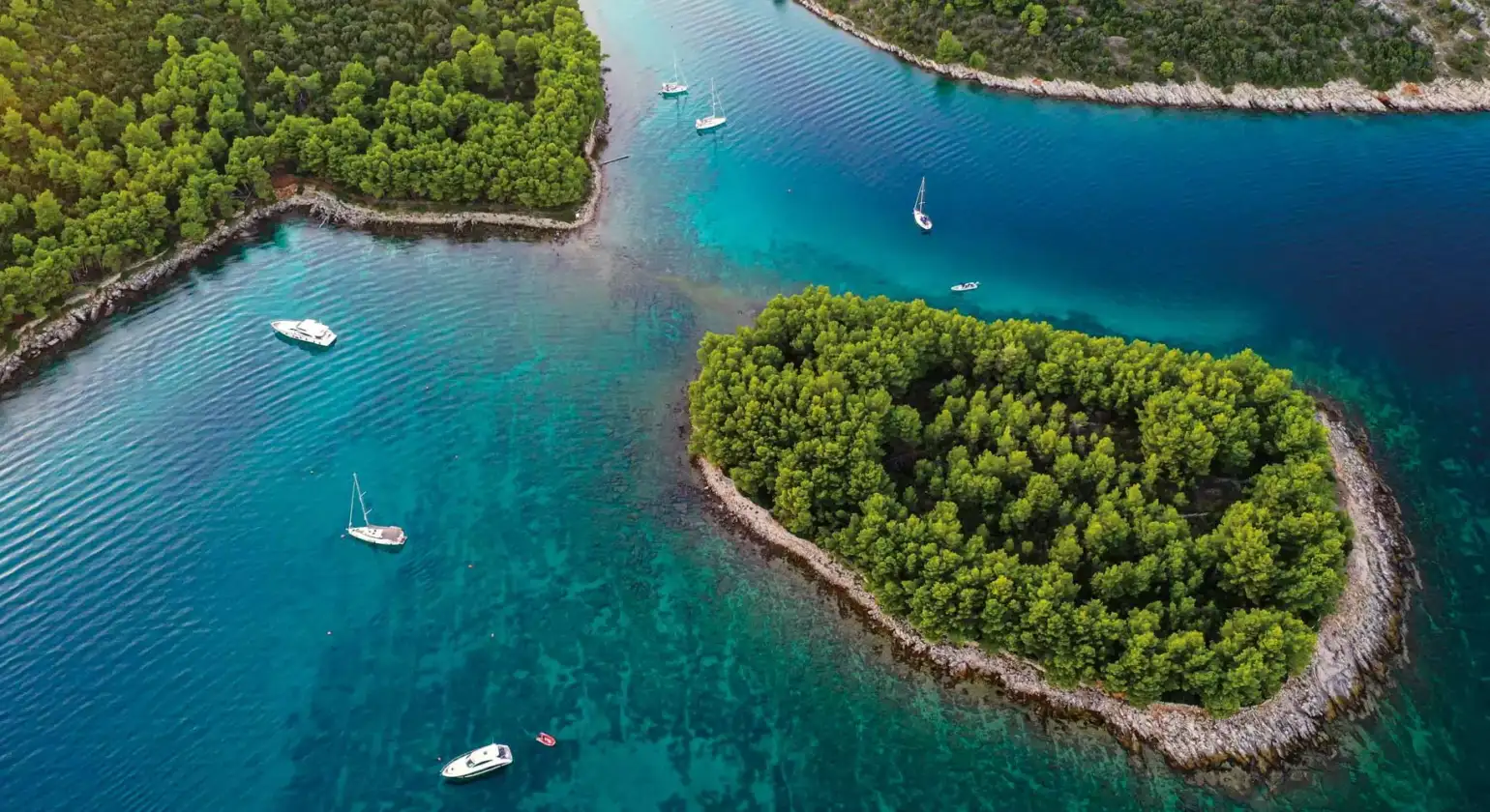 Split Boat Rentals: Weekly Yacht Trips for Smart Travelers